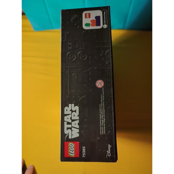 LEGO Star Wars: Ashoka Tano’s Duel On Peridea (75385) NEW IN SEALED BOX - Picture 4 of 6